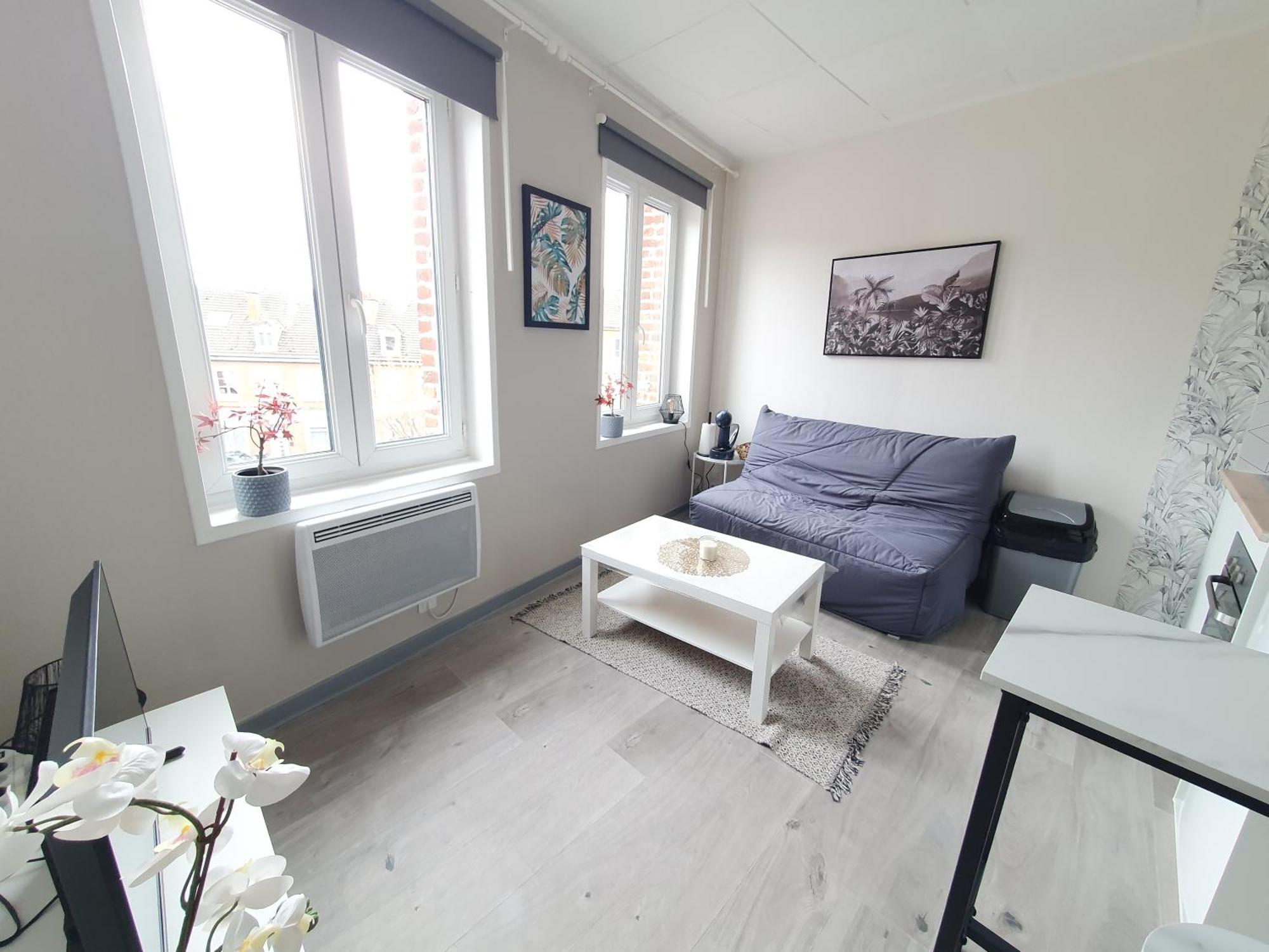 C5 Charmant Petit Deux Pieces Centre Ville Cambrai Exterior photo